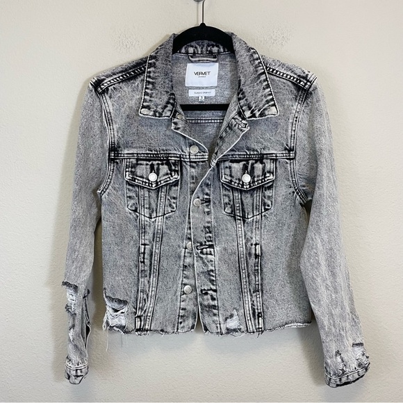 Vervet Jackets & Blazers - VERVET Classic Crop Fit Distressed Denim Jacket Size S